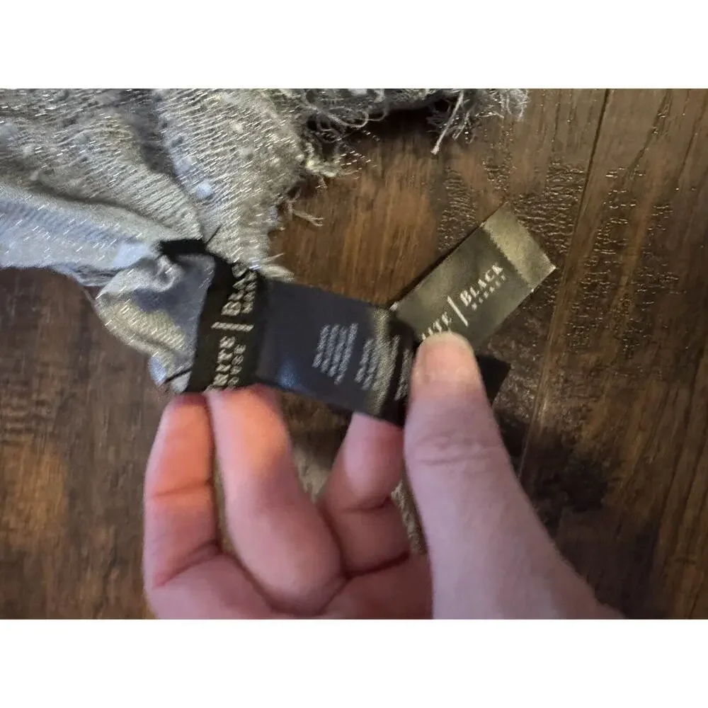 White House Black Market Womens Sliver Scarf glitter